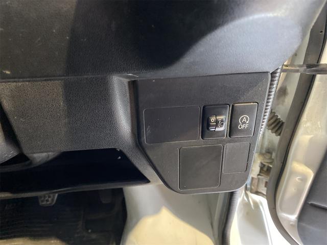 サンバーバン トランスポーター／４ＷＤ　エアコンパワステ　エアーバッグ　フロントパワーウィンドウ　切替式４ＷＤ　ＡＢＳ　パワステ（24枚目）