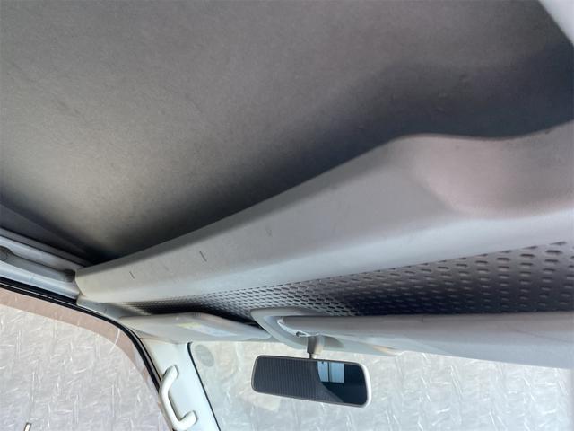 サンバーバン トランスポーター／４ＷＤ　エアコンパワステ　エアーバッグ　フロントパワーウィンドウ　切替式４ＷＤ　ＡＢＳ　パワステ（25枚目）