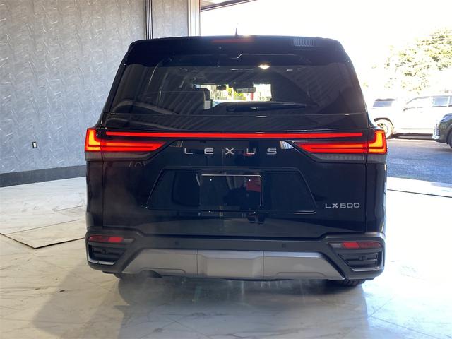 LX LX600 エグゼクティブ/マークレビンソン/リアエンタメ デジタルインナーミラー パノラミックビュー マークレビンソン Rエンターテイメント CD・DVD ドラレコ ステアリングヒーター パドルシフト メモリー付Pシート Pバックドア 置くだけ充電 4WD(3枚目)
