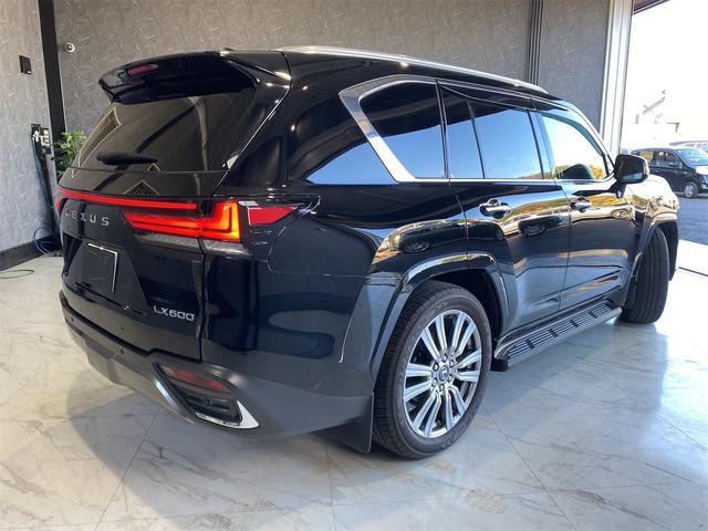LX LX600 エグゼクティブ/マークレビンソン/リアエンタメ デジタルインナーミラー パノラミックビュー マークレビンソン Rエンターテイメント CD・DVD ドラレコ ステアリングヒーター パドルシフト メモリー付Pシート Pバックドア 置くだけ充電 4WD(8枚目)