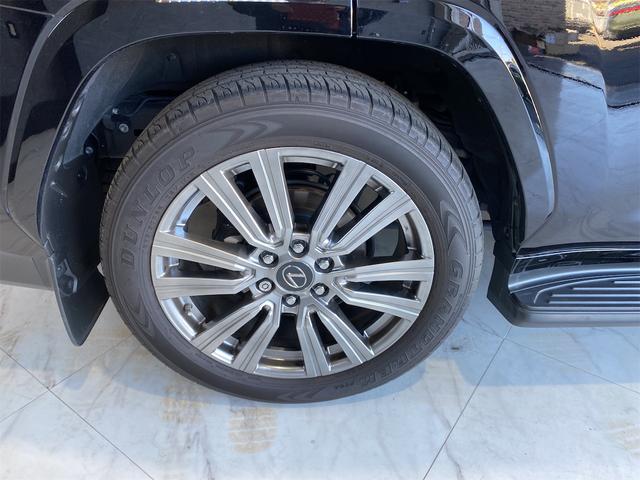 LX LX600 エグゼクティブ/マークレビンソン/リアエンタメ デジタルインナーミラー パノラミックビュー マークレビンソン Rエンターテイメント CD・DVD ドラレコ ステアリングヒーター パドルシフト メモリー付Pシート Pバックドア 置くだけ充電 4WD(20枚目)