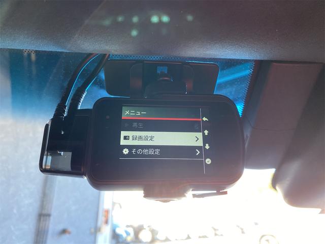 LX LX600 エグゼクティブ/マークレビンソン/リアエンタメ デジタルインナーミラー パノラミックビュー マークレビンソン Rエンターテイメント CD・DVD ドラレコ ステアリングヒーター パドルシフト メモリー付Pシート Pバックドア 置くだけ充電 4WD(30枚目)