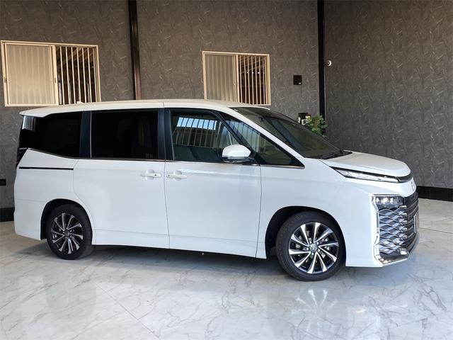 ヴォクシー ハイブリッドS-Z/ディスプレイオーディオ/パノラマビュー パノラミックビューモニター 両側パワースライドドア シートH ステアリングH アクティブクルーズコントロール アイドリングストップ ETC2.0 Btオーディオ ナビTV パワーBドア LEDライト(4枚目)