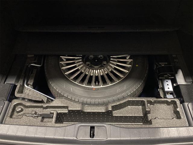 センチュリー ベースグレード　衝突被害軽減システム　ＤＶＤ　禁煙車　パワーシート　ナビ＆ＴＶ　電動格納ミラー　ダブルエアコン　クリアランスソナー　オットマン　ブルートゥース　革シート　ＬＥＤヘッドランプ　パワートランク　地デジ（23枚目）