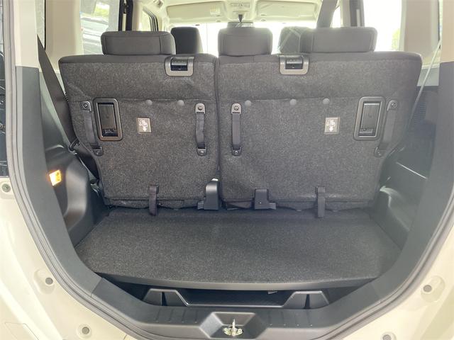 ルーミー カスタムＧ－Ｔ／登録済未使用車／パノラミックビューＰＫＧ　１オーナー　純正９インチディスプレイオーディオ　パノラミックビューモニター　両側パワースライドドア　コンフォートＰＫＧ　シートヒーター　マルチビューカメラ　ＬＥＤライト　フルフラット　ＬＤＡ　ＵＳＢ（18枚目）