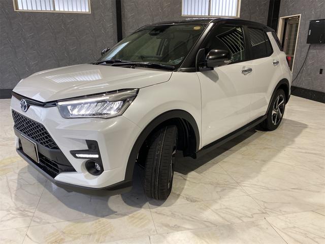 ライズ Ｚ／ＨＹ／１オーナー／登録済未使用車／ディスプレイオーディオ　パノラミックビューモニター　ワンオーナー　全周囲カメラ　バックカメラ　純正フルセグＴＶ　スマートキー　衝突安全ボディ　アイドリングストップ　スマートアシスト　オートライト　ＬＥＤライト　シートヒーター（7枚目）