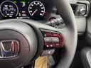 ｅ：ＨＥＶ　Ｚ／登録済未使用車／マルチビュー／ホンダコネクト　ワンオーナー　マルチビューカメラ　ＨｏｎｄａＳＥＮＳＩＮＧ　ＨｏｎｄａＣＯＮＮＥＣＴディスプレー　ＥＴＣ２．０　後退サポート　ＬＥＤ　置くだけ充電　シートヒータ　パドルシフト　Ｐリアゲート　電子ＰＫＢ（33枚目）