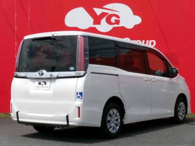 ノア 　Ｘ　ウェルキャブ　スロープ　車椅子２台電動固定装置　サードシート無　乗車定員５人　片側電動スライドドア（8枚目）