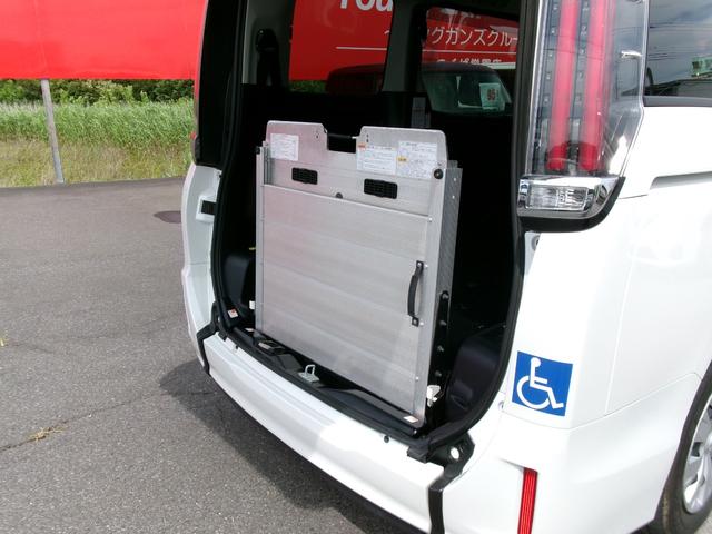 ノア 　Ｘ　ウェルキャブ　スロープ　車椅子２台電動固定装置　サードシート無　乗車定員５人　片側電動スライドドア（13枚目）