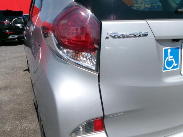 ラクティス 　Ｇウェルキャブ車　車椅子仕様車スロープタイプ２　１．５列目小児用車椅子　２列目通常車椅子　ウィンチ１基　電動固定装置２基　乗車定員４名（71枚目）
