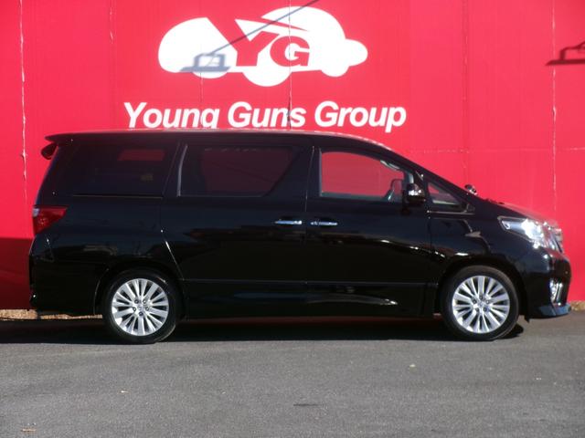 アルファード ２４０Ｓ　ウェルキャブ車いす２基仕様車（4枚目）