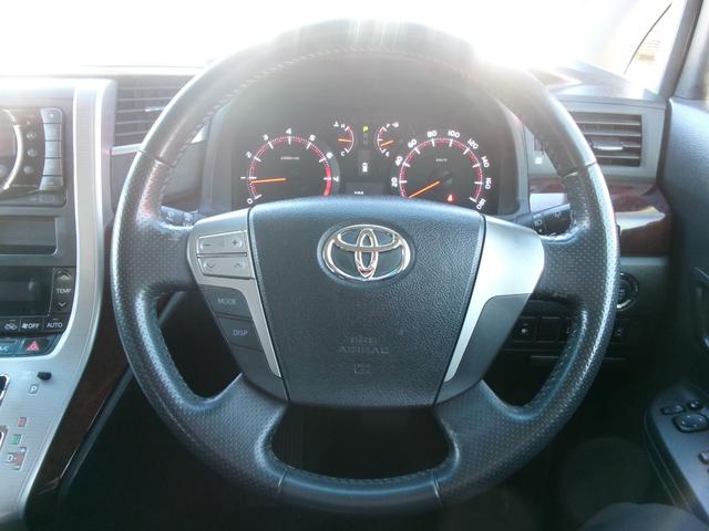 アルファード ２４０Ｓ　ウェルキャブ車いす２基仕様車（9枚目）