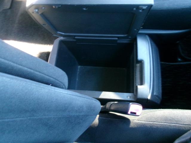 アルファード ２４０Ｓ　ウェルキャブ車いす２基仕様車（13枚目）