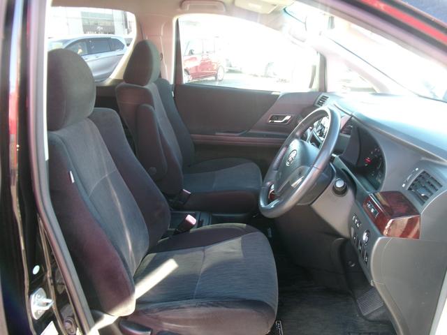 アルファード ２４０Ｓ　ウェルキャブ車いす２基仕様車（15枚目）