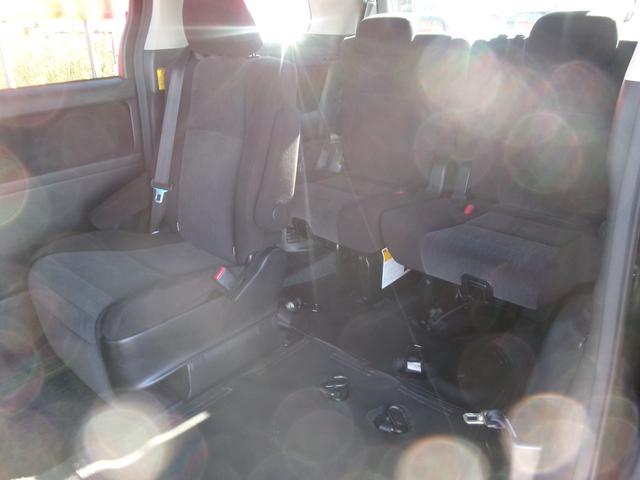 アルファード ２４０Ｓ　ウェルキャブ車いす２基仕様車（16枚目）