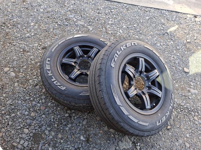 ブローニィバン ロングワイドローＤＸ　リヤダブルタイヤ　平床　３／６人乗り　４ナンバー　最大積載１２５０キロ（10枚目）