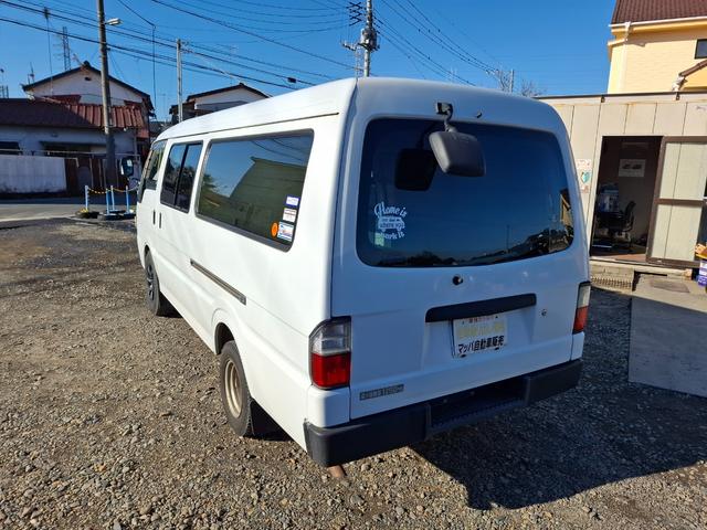 ブローニィバン ロングワイドローＤＸ　リヤダブルタイヤ　平床　３／６人乗り　４ナンバー　最大積載１２５０キロ（12枚目）