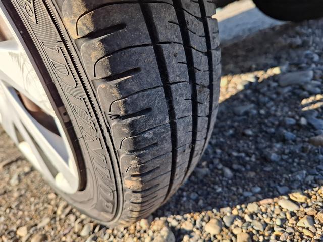 ステラ Ｌ　キーレス　ナビ　ＴＶ　バックモニター　タイミングチェーン式（9枚目）