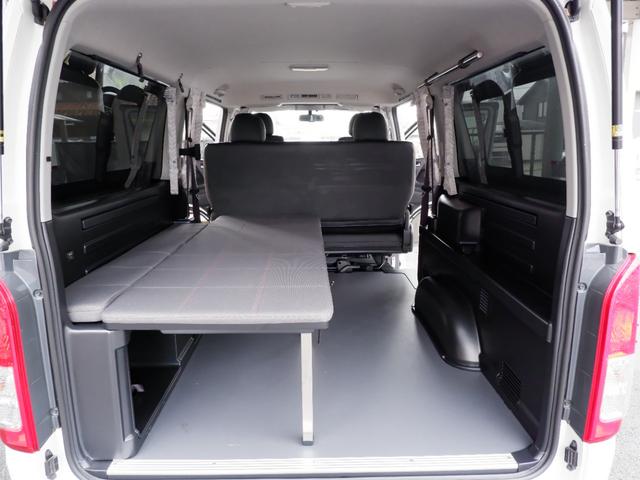 ハイエースバン ロングスーパーＧＬマルチロールトランスポータタイプＩＩ　４型　ディーゼル４ＷＤ　ベットキット　ＬＳＤ　禁煙車　フルセグＴＶ　Ｂｌｕｅｔｏｏｔｈ　　ＥＴＣ　バックカメラ　両側スライドドア　ＭＲＴト　ターボ　ＡＣ１００Ｖ電源　ＤＶＤ再生　ＬＥＤヘッドライト（3枚目）
