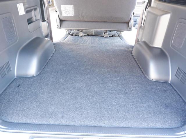 ハイエースバン ロングスーパーGL アラウンドビューモニター SD ダブルエアコン クリアランスソナー オートマチックハイビーム LEDヘッド 運転席エアバッグ ドラレコ イモビライザー オートエアコン フルセグテレビ フルタイム4WD(22枚目)