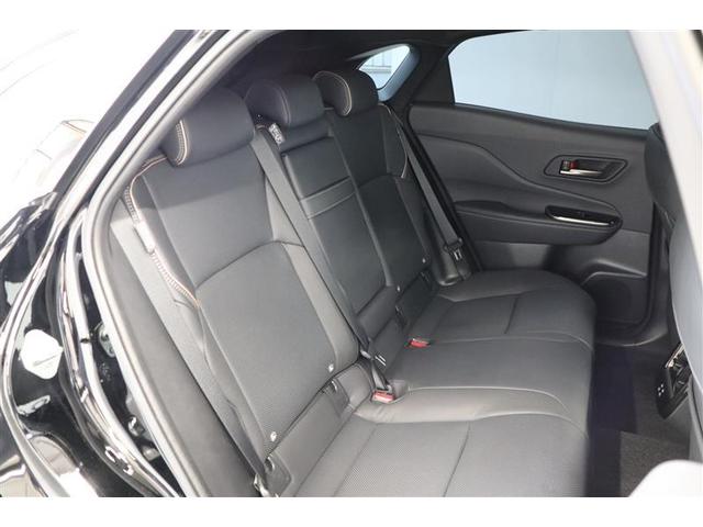 クラウンスポーツ Ｚ　４ＷＤ　メモリーナビ　ＥＴＣ　バックカメラ　革シート　サンルーフ　アルミホイール　フルセグ　オートクルーズコントロール　１００Ｖ電源　寒冷地仕様　衝突防止システム　ＬＥＤヘッドランプ　ワンオーナー（16枚目）