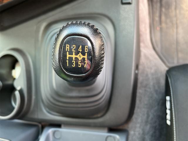 ギガ カスタム　レッカー車　ザックリフト　ユニック１００３　ベット付（19枚目）