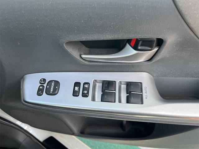 プリウスアルファ Gツーリングセレクション(10枚目)