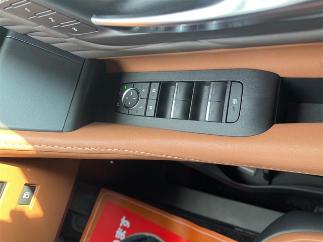 ヴェルファイアハイブリッド Z プレミア(11枚目)