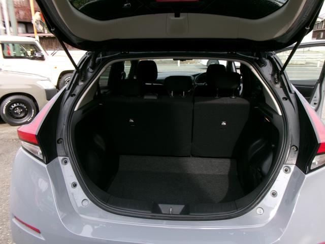 リーフ G 禁煙車 純正9インチナビ 全方位カメラ スマートキー ドライブレコーダー デジタルインナーミラー 17インチアルミ シートヒーター ハンドルヒーター プロパイロット LEDライト ETC(15枚目)