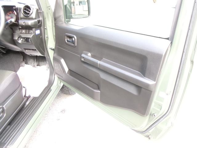 ジムニー XL ワンオーナー 禁煙車 20ミリリフトアップ ブラックアルミ オプカンタイヤ Panasonicナビ 地デジTV ビルトインETC スマートキー スペアキー シートヒーター フォグランプ 5速M/T(9枚目)