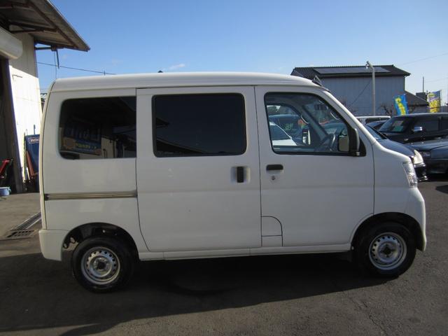 4WDオートマ車 ポータブルナビ付(5枚目)