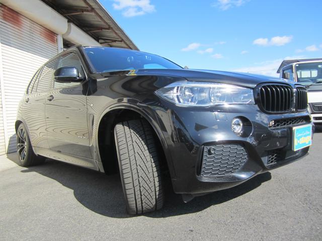 Ｘ５ ｘＤｒｉｖｅ　３５ｄ　Ｍスポーツ　ブラックアウト　ディーゼル車パノラマミックサンルーフ前後ドラレコ、ソナー付きパワーバックドア純正２０インチＡＷ（3枚目）