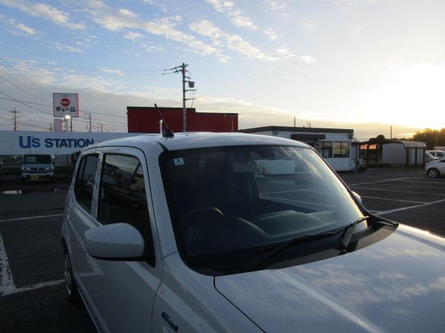 アルト HYBRID S バックモニター付ディスプレイオーディオ デュアルカメラブレーキサポート 後退時ブレーキサポート 誤発進抑制機能 後方誤発進抑制機能 LEDヘッドランプ ハイビームアシスト オートライト アイドリングストップ 運転席シートヒーター(16枚目)