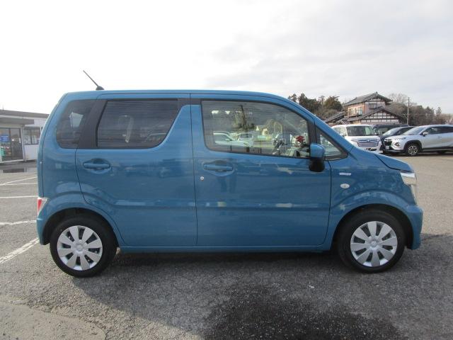 ワゴンＲ ＨＹＢＲＩＤ　ＦＸ－Ｓ　４型　スズキセーフティサポート　デュアルカメラブレーキサポート　後退時ブレーキサポート　誤発進抑制機能　後方誤発進抑制機能　車線逸脱抑制機能　アダプティブクルーズコントロール　オートライト　ハイビームアシスト　運転席シートヒーター（5枚目）