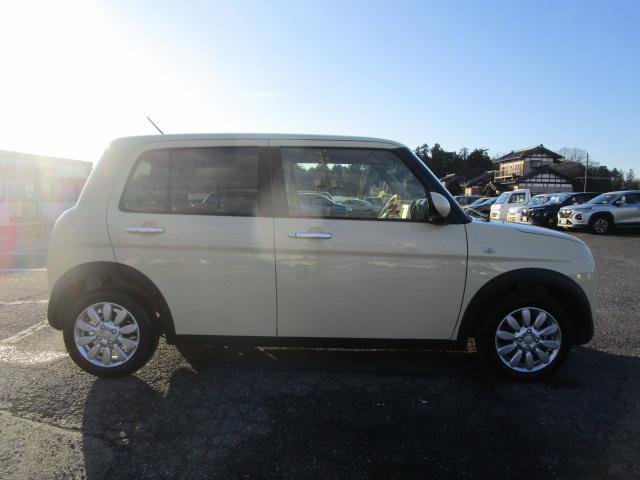 アルトラパン Ｘ　５型　スズキセーフティサポート　デュアルカメラブレーキサポート　後退時ブレーキサポート　誤発進抑制機能　後方誤発進抑制機能　ＬＥＤヘッドランプ　ハイビームアシスト　アイドリングストップ　１４インチアルミ　両席シートヒーター（5枚目）