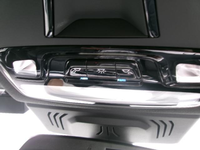３シリーズ ３１８ｉ　Ｍスポーツ　エディションシャドー　ＨＤＤナビ　ＡＣＣ　ＥＴＣ　３６０カメラ　カーブドディスプレイ　シートヒーター　ヘッドアップディスプレイ　アンビエントライト　ＬＥＤヘッドライト　アップルカープレイ　純正１９ＡＷ（59枚目）