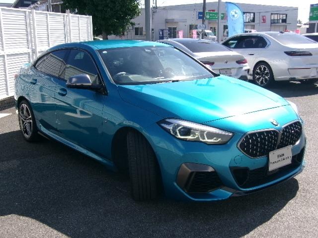 ２シリーズ Ｍ２３５ｉ　ｘＤｒｉｖｅグランクーペ　ＥＴＣ　ＡＣＣ　ＨＤＤナビ　アップルカープレイ　純正１８インチＡＷ　シートヒーター（2枚目）