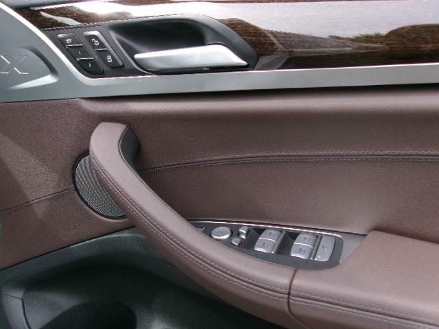 X3 xDrive 20d Mスポーツ 元社有車 ETC ACC 360度カメラ 茶レザーシート シートヒーター 電動シート アップルカープレイ対応 電動リアゲート ヘッドアップディスプレイ 純正19AW(37枚目)
