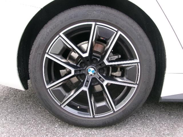 ４シリーズ ４２０ｄ　ｘＤｒｉｖｅグランクーペ　Ｍスポーツ　元社有車　ＨＤＤナビ　ＥＴＣ　ＡＣＣ　３６０度カメラ　アップルカープレイ対応　シートヒーター　ヘッドアップディスプレイ　カーブドディスプレイ　純正１９ＡＷ（20枚目）