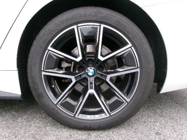 ４シリーズ ４２０ｄ　ｘＤｒｉｖｅグランクーペ　Ｍスポーツ　元社有車　ＨＤＤナビ　ＥＴＣ　ＡＣＣ　３６０度カメラ　アップルカープレイ対応　シートヒーター　ヘッドアップディスプレイ　カーブドディスプレイ　純正１９ＡＷ（21枚目）