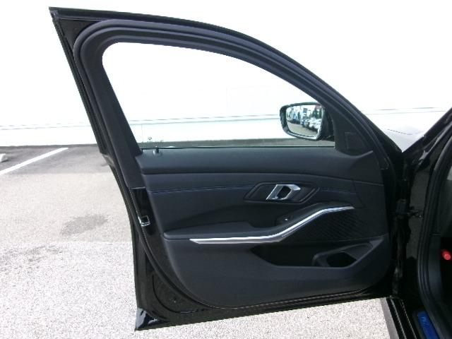 3シリーズ 320d xDrive Mスポーツ 元社有車 エディションシャドウ(26枚目)