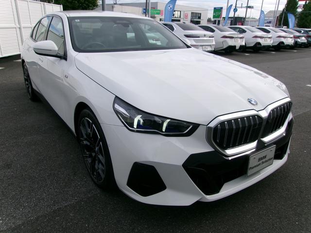 栃木県宇都宮市砥上町にございます。東北自動車道、鹿沼ＩＣから約１０分とアクセスの良い場所で約６０台の展示車と明るいスタッフがあなたをお待ちしております！ぜひ一度ご来店下さいませ！