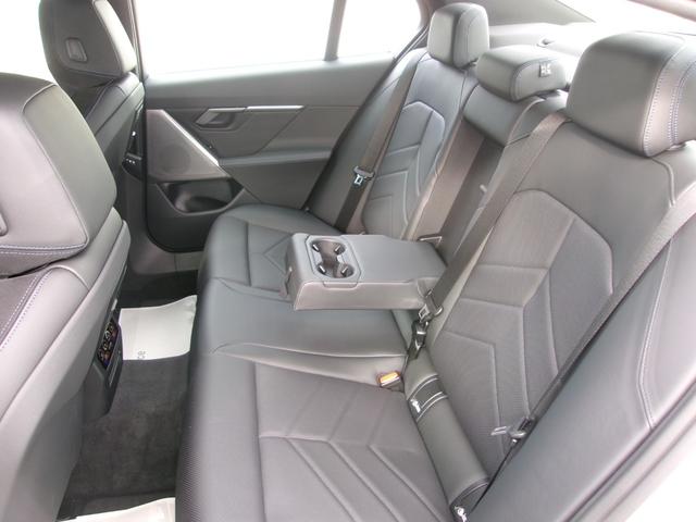 栃木県宇都宮市砥上町にございます。東北自動車道、鹿沼ＩＣから約１０分とアクセスの良い場所で約６０台の展示車と明るいスタッフがあなたをお待ちしております！ぜひ一度ご来店下さいませ！