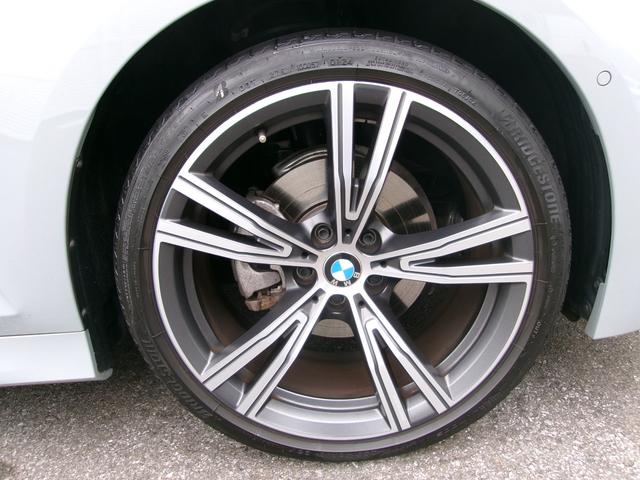 ３シリーズ ３２０ｄ　ｘＤｒｉｖｅ　Ｍスポーツ　ＨＤＤナビ　ＥＴＣ　ＡＣＣ　シートヒーター　電動シート　アダプティブＬＥＤヘッドライト　電動リアゲート　ヘッドアップディスプレイ　アップルカープレイ対応　純正１９ＡＷ（18枚目）