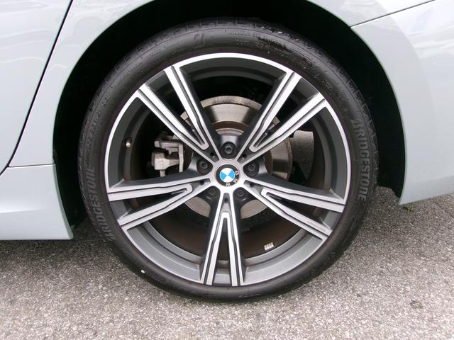 ３シリーズ ３２０ｄ　ｘＤｒｉｖｅ　Ｍスポーツ　ＨＤＤナビ　ＥＴＣ　ＡＣＣ　シートヒーター　電動シート　アダプティブＬＥＤヘッドライト　電動リアゲート　ヘッドアップディスプレイ　アップルカープレイ対応　純正１９ＡＷ（20枚目）