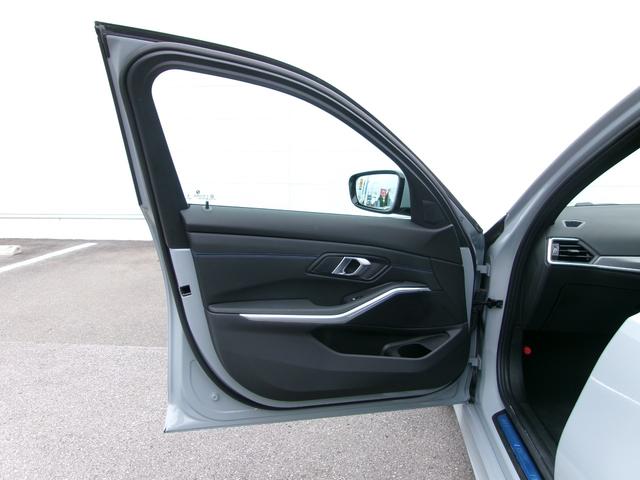 ３シリーズ ３２０ｄ　ｘＤｒｉｖｅ　Ｍスポーツ　ＨＤＤナビ　ＥＴＣ　ＡＣＣ　シートヒーター　電動シート　アダプティブＬＥＤヘッドライト　電動リアゲート　ヘッドアップディスプレイ　アップルカープレイ対応　純正１９ＡＷ（22枚目）