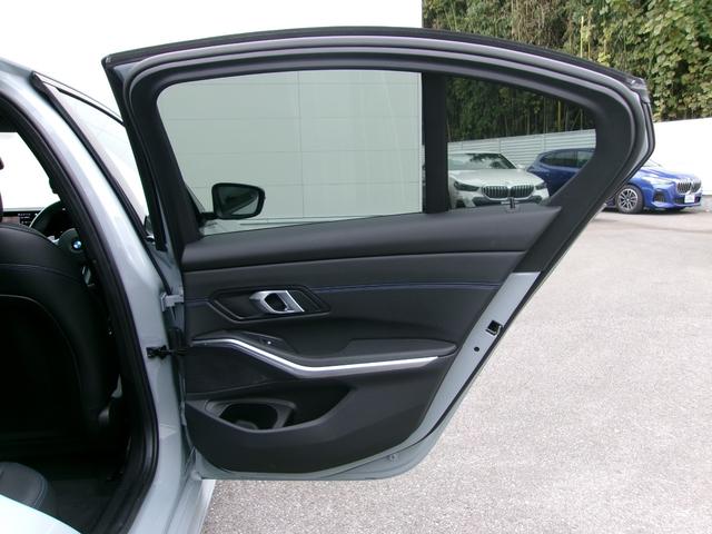 ３シリーズ ３２０ｄ　ｘＤｒｉｖｅ　Ｍスポーツ　ＨＤＤナビ　ＥＴＣ　ＡＣＣ　シートヒーター　電動シート　アダプティブＬＥＤヘッドライト　電動リアゲート　ヘッドアップディスプレイ　アップルカープレイ対応　純正１９ＡＷ（24枚目）