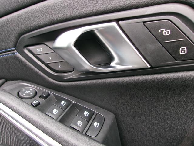 ３シリーズ ３２０ｄ　ｘＤｒｉｖｅ　Ｍスポーツ　ＨＤＤナビ　ＥＴＣ　ＡＣＣ　シートヒーター　電動シート　アダプティブＬＥＤヘッドライト　電動リアゲート　ヘッドアップディスプレイ　アップルカープレイ対応　純正１９ＡＷ（38枚目）