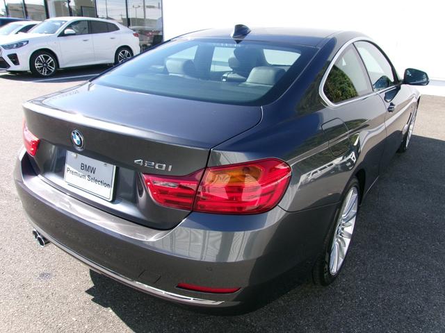 ＢＭＷカードをご存知ですか？ＢＭＷをお乗りのお客様には大変お得なカードとなっております。ポイントももちろんですがロードワークサービスが付いておりいざという時には役立つカード！それがＢＭＷカードです♪