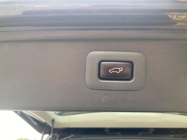 ヴェルファイア ２．４Ｚ　プラチナセレクションＩＩ　／１年保証付／両側パワスラ／パワーバックドア／後席フリップダウンＭ／ナビ地デジ／バックカメラ／プッシュスタート／スマートキ／３列シート／７人乗り／オットマン／コンビステアリング／純正１８ＡＷ／クルコン（15枚目）